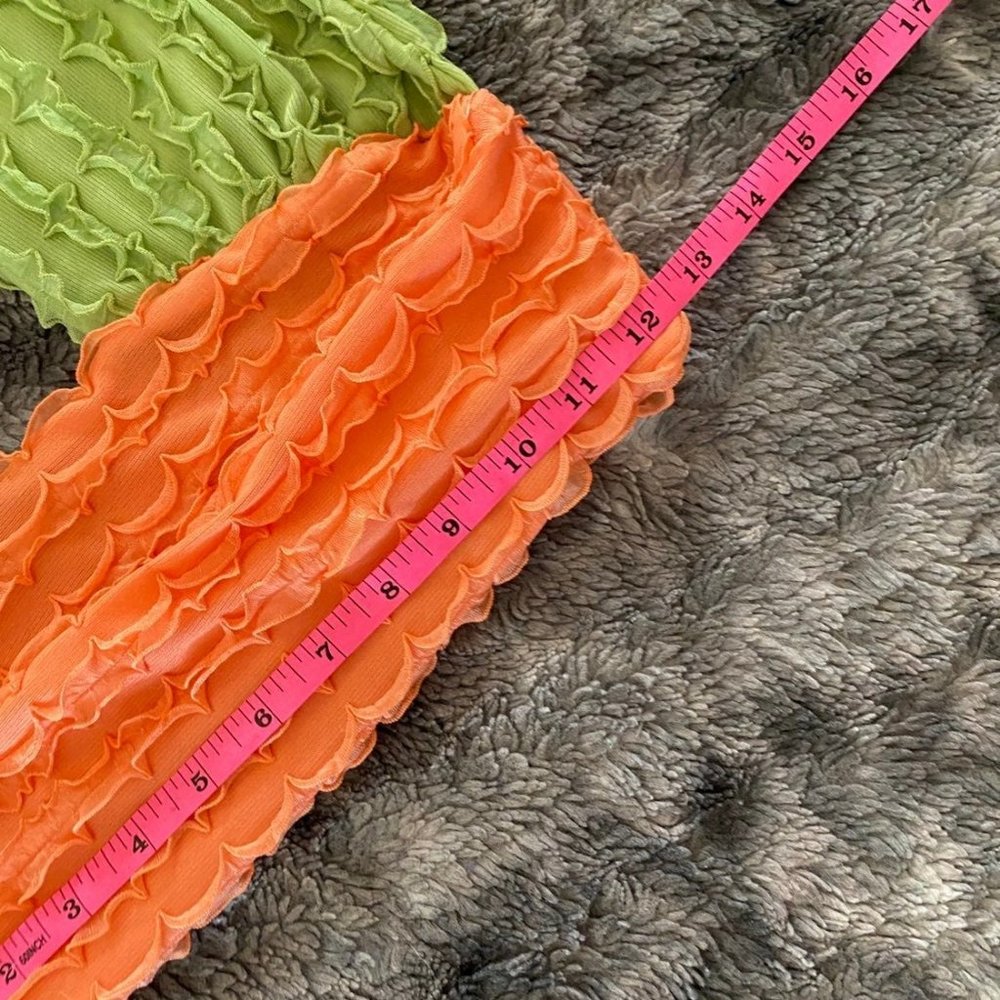 Color Queen Textured Twist Halter Top - Picture 5 of 8
